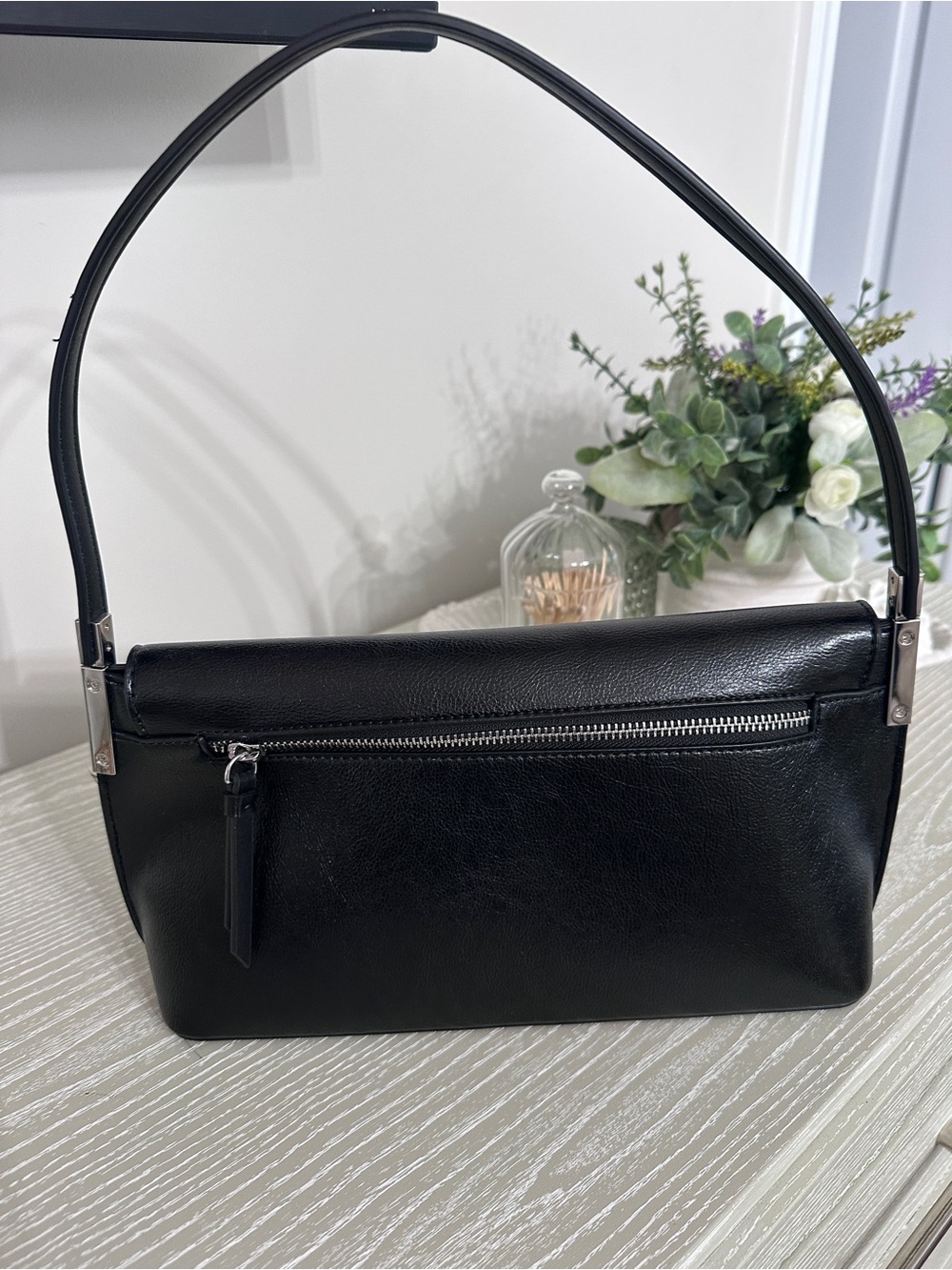 Calvin Klein Black Leather Shoulder Bag with Top Handle - Picture 6 of 7